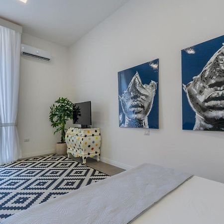 Appartamento Via Toledo 55 - Palazzo Della Porta Napoli Ngoại thất bức ảnh